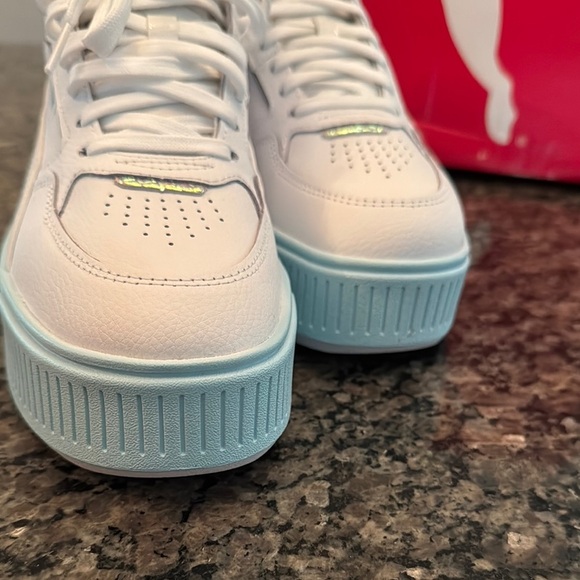 Puma Karmen Rebelle mid exotics White and Iridescent Platform Sneakers NWT 9 - Picture 12 of 15